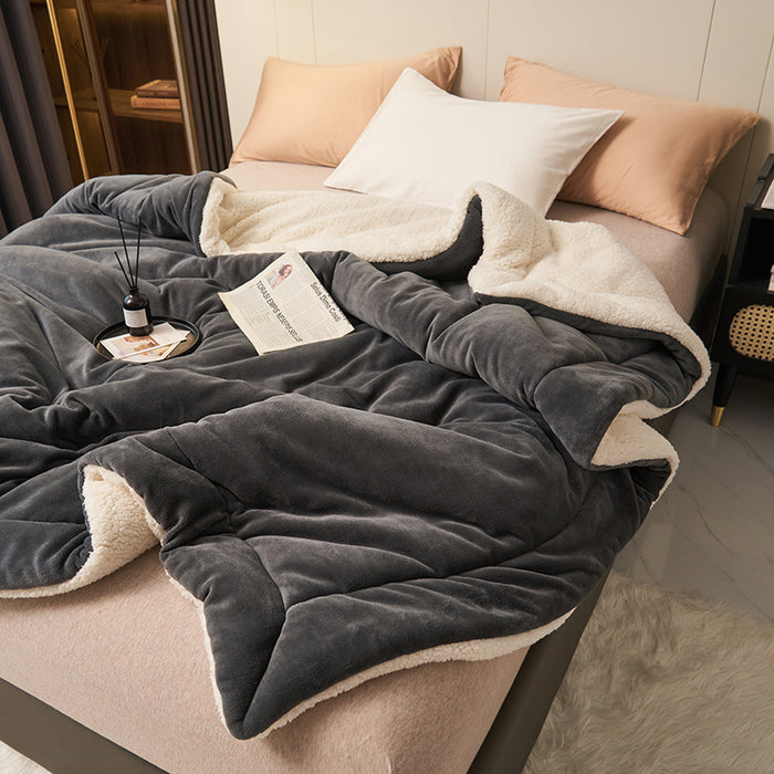 Elmvora Reversible sherpa throw with plush fleece