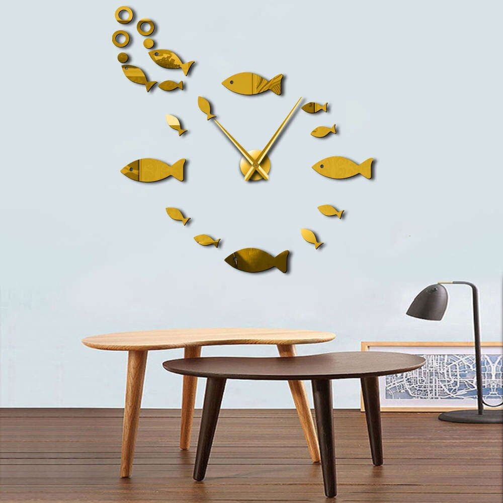 EchoClock - Sleek Mirror Wall Design
