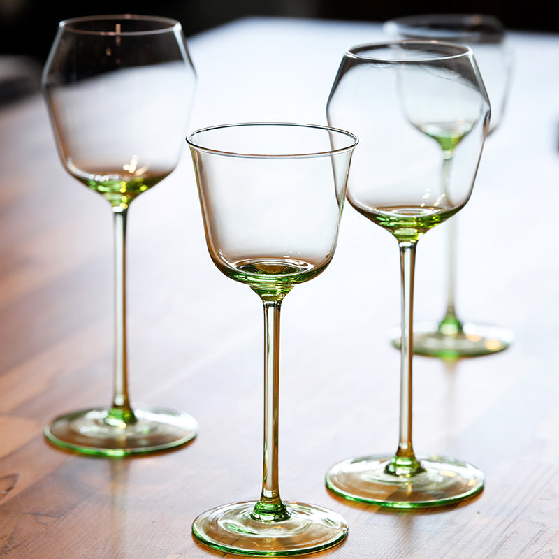 Bareqeth Diamond Wine Glass