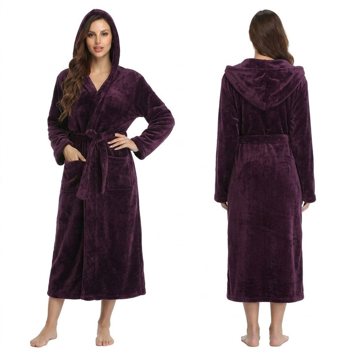 SpaLux – bathrobe with hood